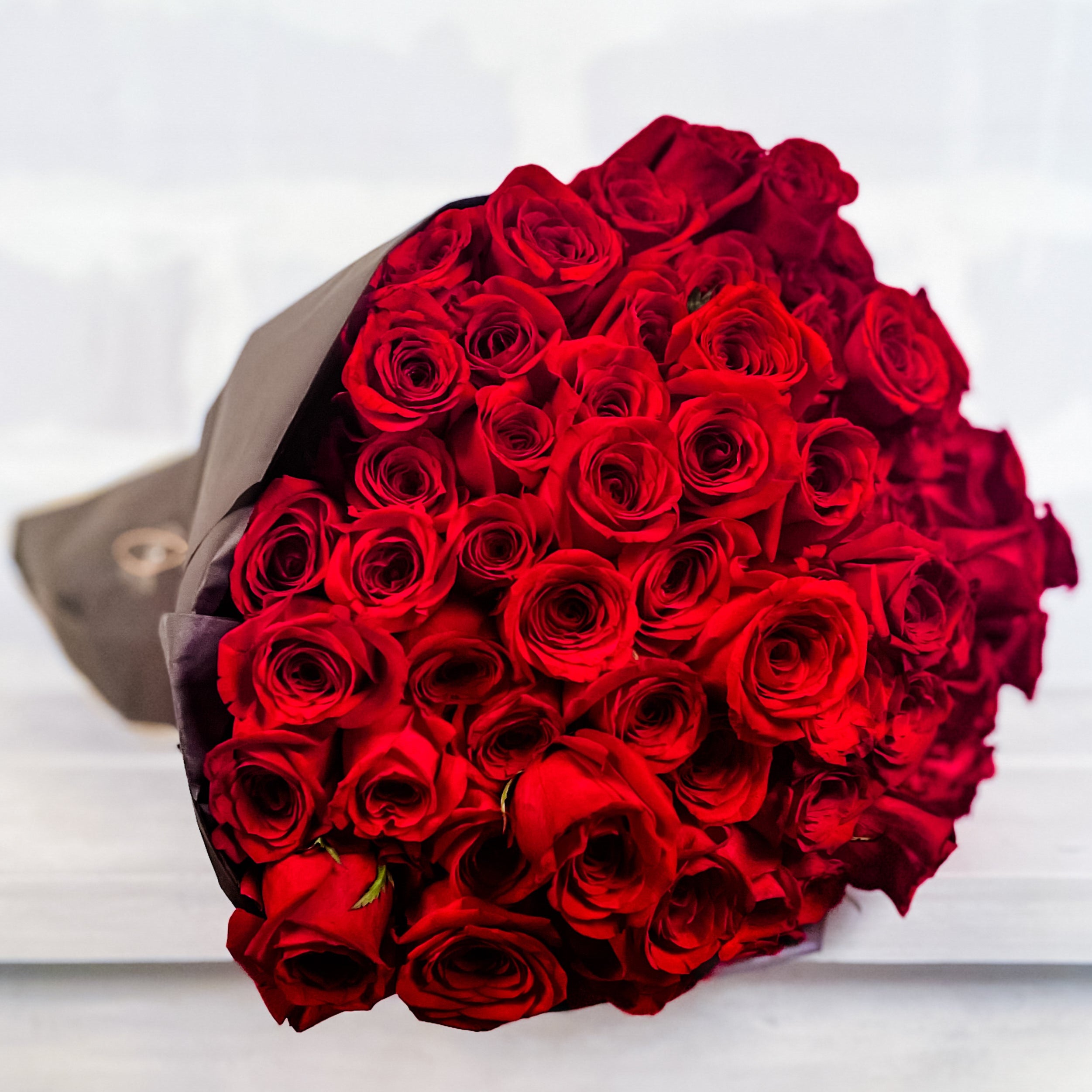 Atado de 100 - 150 Rosas Rojas