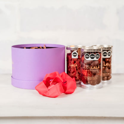 Caja premium con 3 botanas seleccionadas | Paola Flores y Casa | caja abierta